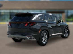 Hyundai Tucson SE FWD 2026
