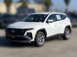 Hyundai Tucson SE FWD 2026