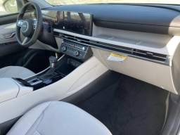 Hyundai Tucson SE FWD 2026