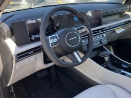 Hyundai Tucson SE FWD 2026