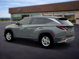 Hyundai Tucson SE FWD 2026