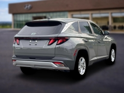 Hyundai Tucson SE FWD 2026