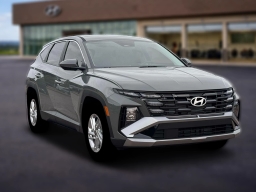 Hyundai Tucson SE FWD 2026