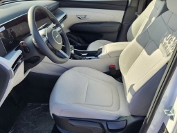 Hyundai Tucson SE FWD 2026