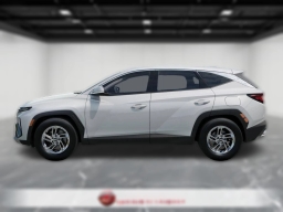 Hyundai Tucson SE FWD 2026