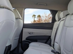Hyundai Tucson SE FWD 2026