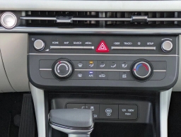 Hyundai Tucson SE FWD 2026