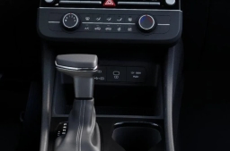 Hyundai Tucson SE FWD 2026