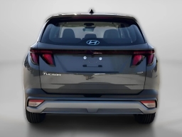 Hyundai Tucson SE FWD 2026