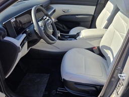 Hyundai Tucson SE FWD 2026