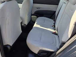 Hyundai Tucson SE FWD 2026