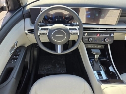 Hyundai Tucson SE FWD 2026