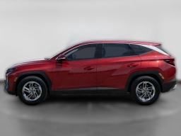 Hyundai Tucson SE FWD 2026