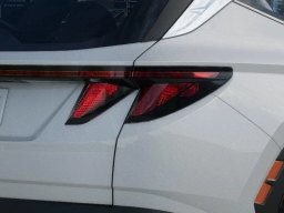 Hyundai Tucson SE FWD 2026