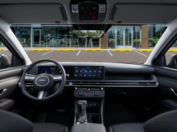 Hyundai Tucson SE FWD 2026