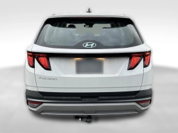 Hyundai Tucson SE FWD 2025