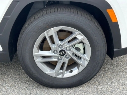 Hyundai Tucson SE FWD 2025