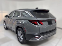 Hyundai Tucson SE FWD 2026