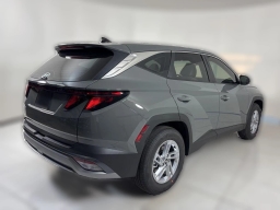Hyundai Tucson SE FWD 2026