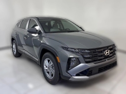 Hyundai Tucson SE FWD 2026