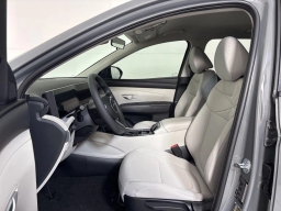 Hyundai Tucson SE FWD 2026