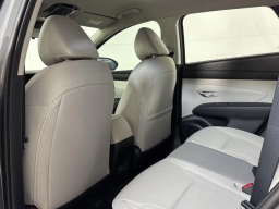 Hyundai Tucson SE FWD 2026