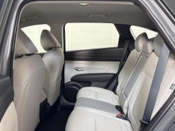 Hyundai Tucson SE FWD 2026