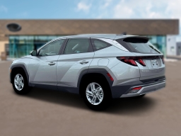 Hyundai Tucson SE FWD 2026