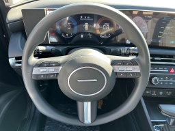 Hyundai Tucson SE FWD 2026