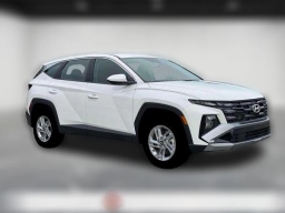 Hyundai Tucson SE AWD 2026