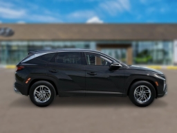 Hyundai Tucson SE AWD 2026