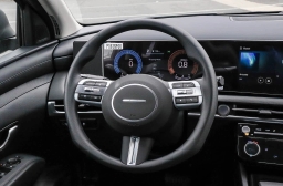 Hyundai Tucson SEL Plus FWD 2026
