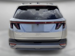 Hyundai Tucson SEL FWD 2026