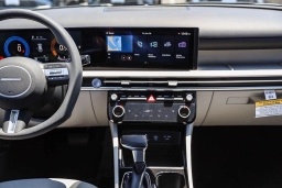 Hyundai Tucson SEL Plus FWD 2026