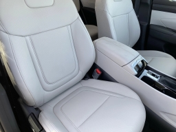 Hyundai Tucson SEL Plus FWD 2026