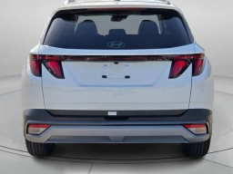 Hyundai Tucson SEL FWD 2026