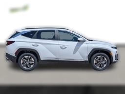 Hyundai Tucson SEL FWD 2026