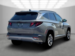 Hyundai Tucson SEL Plus FWD 2026