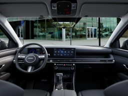 Hyundai Tucson SEL Plus FWD 2026