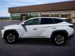 Hyundai Tucson SEL Premium FWD 2026