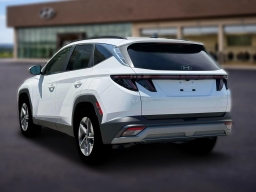 Hyundai Tucson SEL Premium FWD 2026