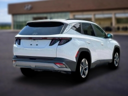 Hyundai Tucson SEL Premium FWD 2026