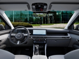 Hyundai Tucson SEL Premium FWD 2026