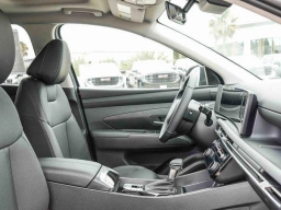 Hyundai Tucson SEL Premium FWD 2026