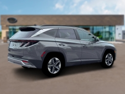 Hyundai Tucson SEL Premium FWD 2026
