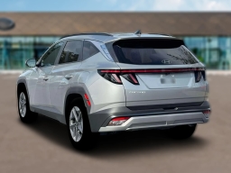 Hyundai Tucson SEL Premium FWD 2026