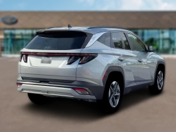 Hyundai Tucson SEL Premium FWD 2026