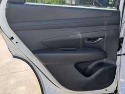 Hyundai Tucson SEL Premium FWD 2026