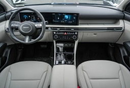 Hyundai Tucson SEL Premium FWD 2026