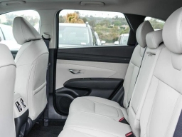 Hyundai Tucson SEL Premium FWD 2026